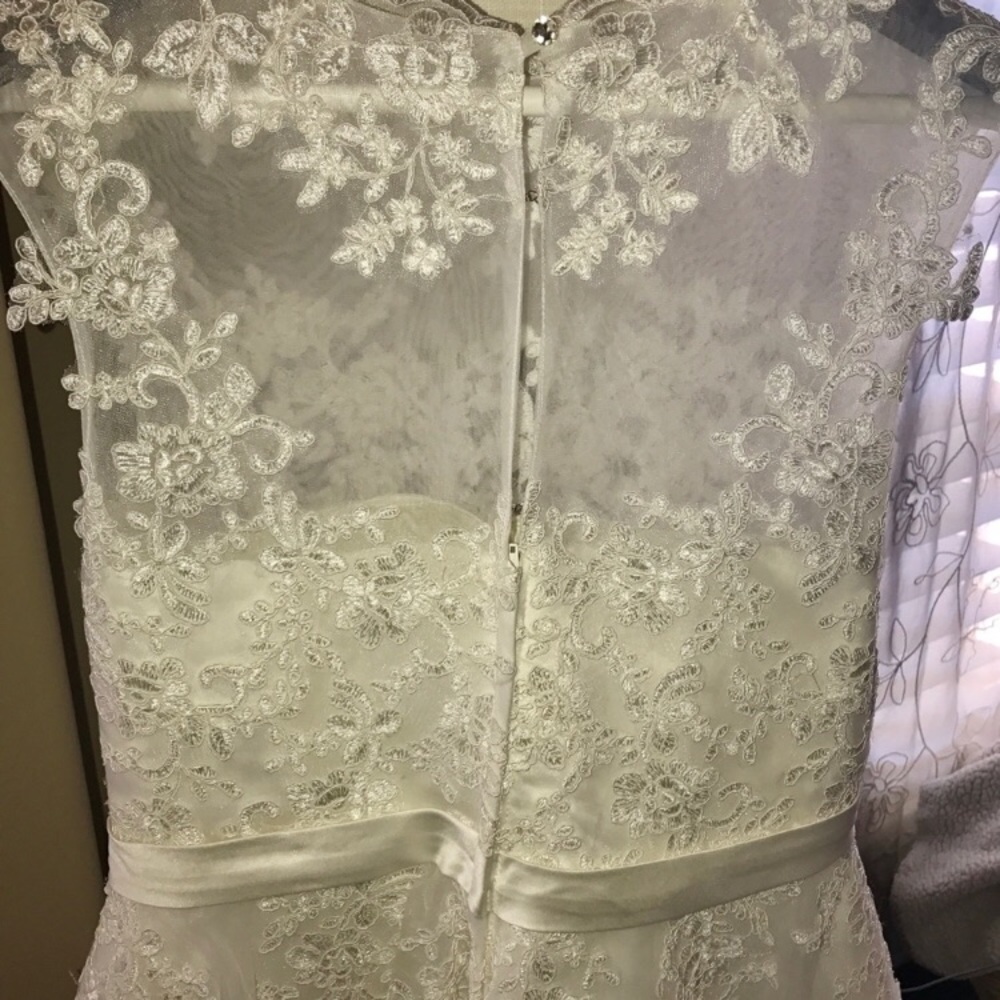 White Short Dress - Picture 4 of 4